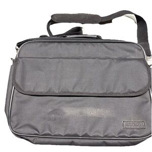 Motion 15x11” Black Laptop Business Commuter Briefcase Suitcase Case Pockets